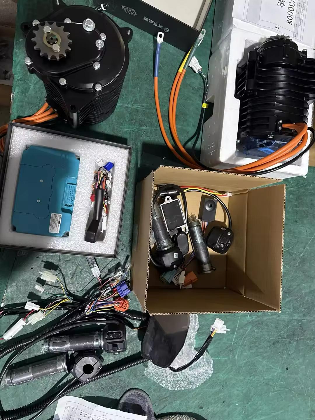 QS138-60h V3 3000W Mid Drive Motor (1:2.36 reduction gear box inside)